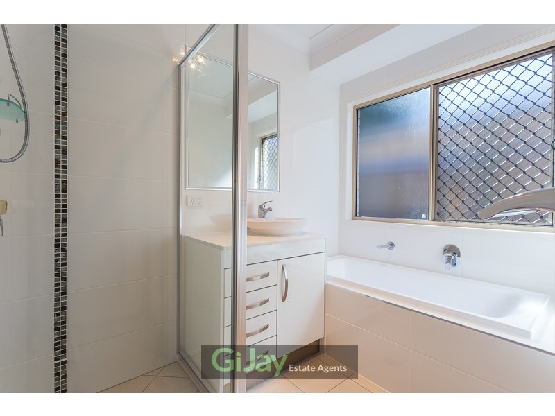 63 Tuckett Rd, Salisbury QLD 4107