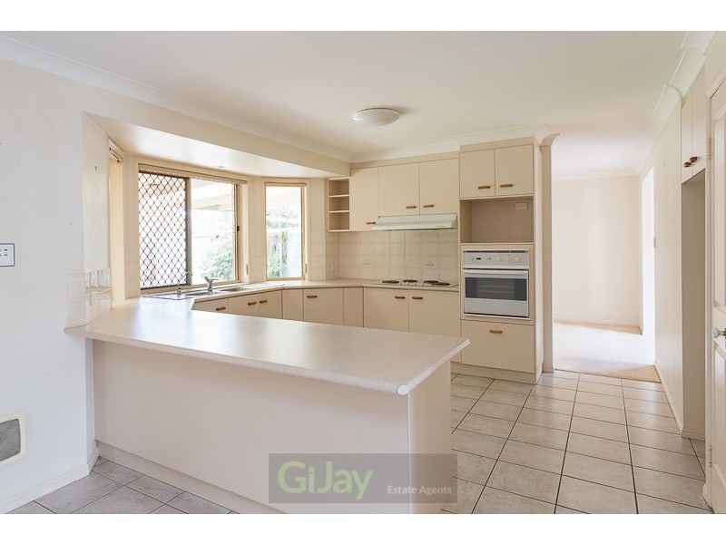 22 Manmarra Crescent, Eight Mile Plains QLD 4113