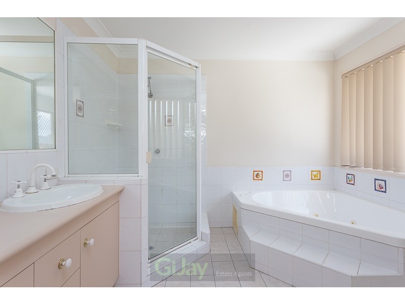 22 Manmarra Crescent, Eight Mile Plains QLD 4113