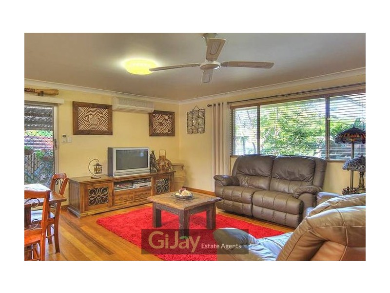 128 Mayes Ave, Kingston QLD 4114