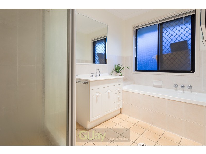 22 Meadowbrook Drive, Meadowbrook QLD 4131