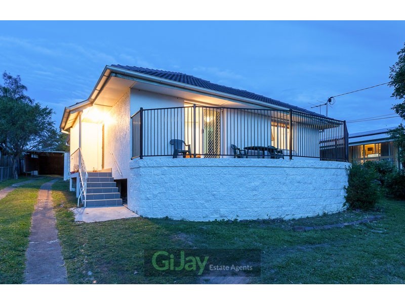 42 Wemvern St, Upper Mount Gravatt QLD 4122