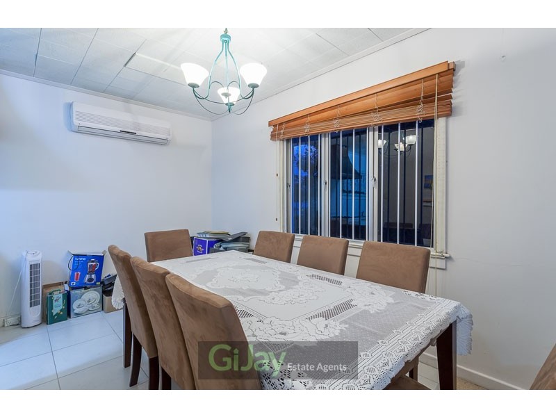 42 Wemvern St, Upper Mount Gravatt QLD 4122