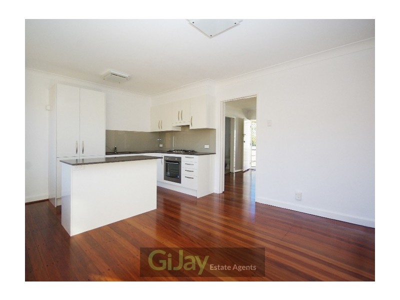 Unit 3/14 Arnold St, Holland Park QLD 4121