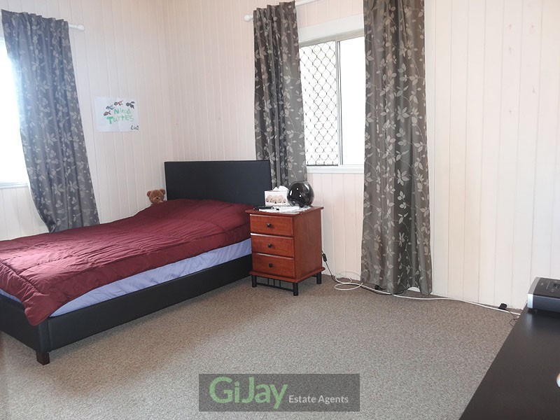 77 Perkins St, Upper Mount Gravatt QLD 4122