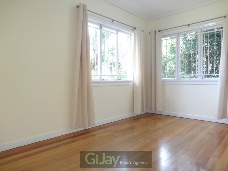 52 Thurlby St, Upper Mount Gravatt QLD 4122