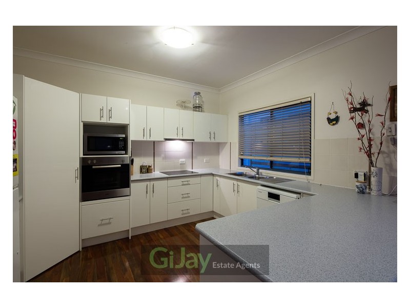 32 Olivia Ave, Salisbury QLD 4107