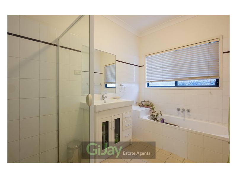 32 Olivia Ave, Salisbury QLD 4107