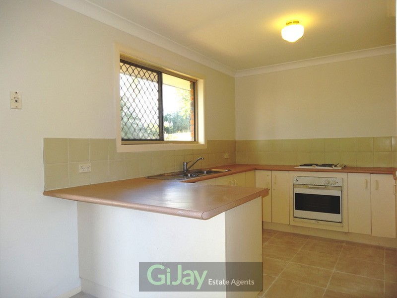 136 Ewing Rd, Woodridge QLD 4114