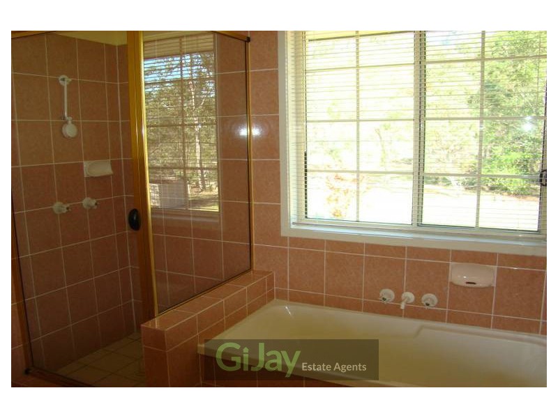 23 Wallaroo Crt, Greenbank QLD 4124