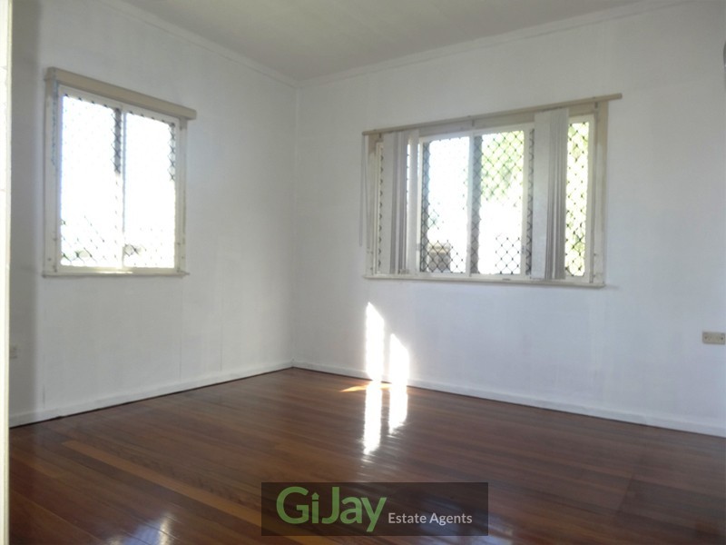 118 Bradman St, Sunnybank Hills QLD 4109