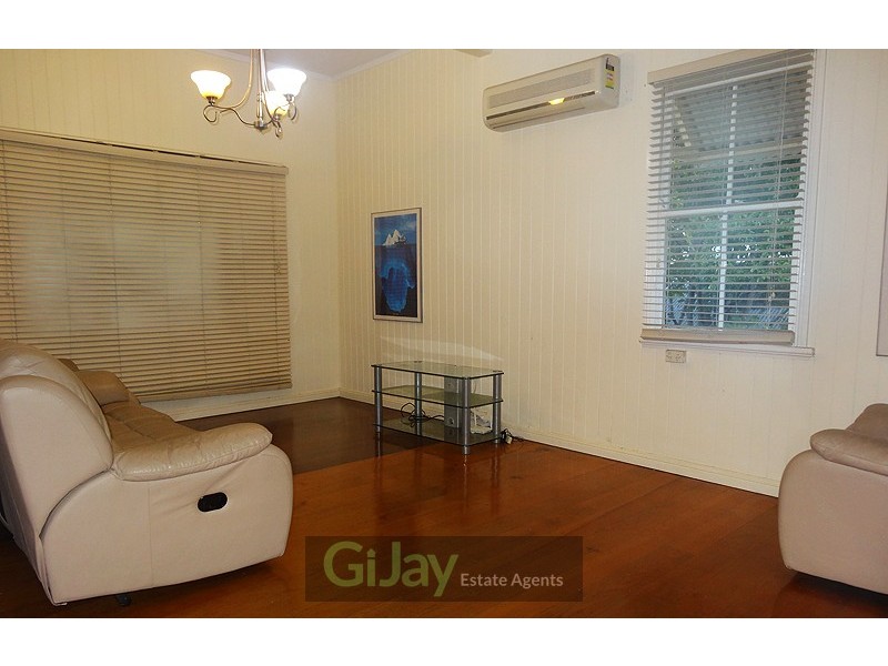 67 Dixon St, Sunnybank QLD 4109