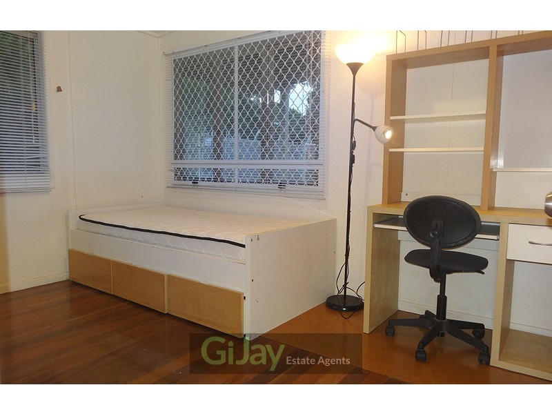 67 Dixon St, Sunnybank QLD 4109