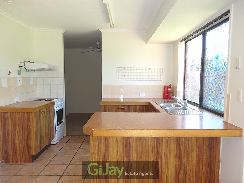 187 Warrigal Rd, Runcorn QLD 4113