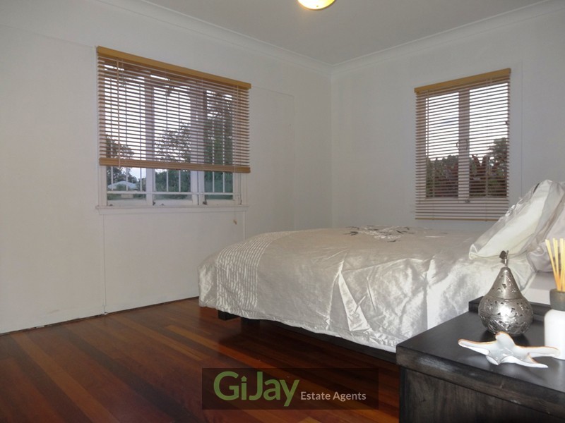 10 Perkins St, Upper Mount Gravatt QLD 4122