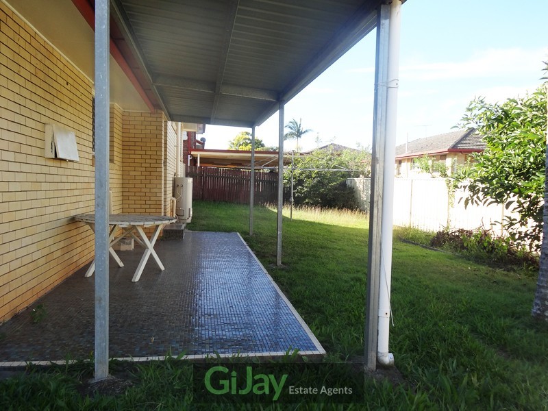 523 Mains Rd, Macgregor QLD 4109