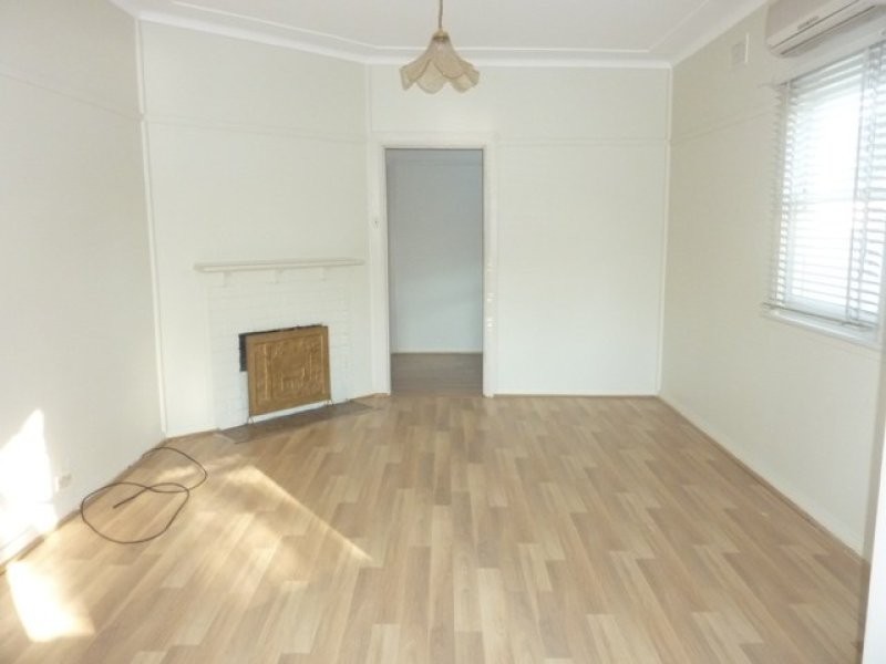 400 Henry Lawson Drive, Milperra NSW 2214