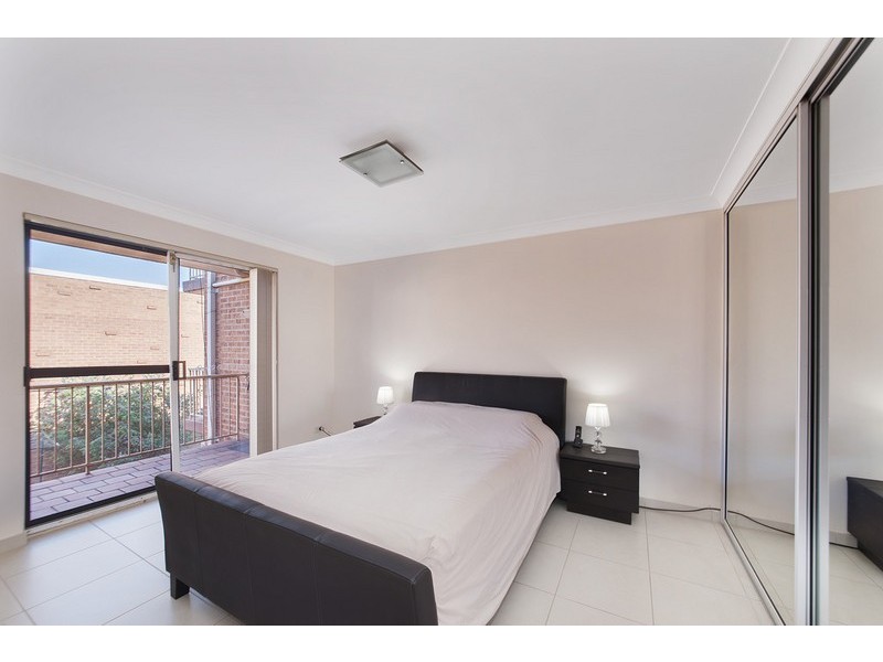 8/72-74 Reynolds  Ave, Bankstown NSW 2200