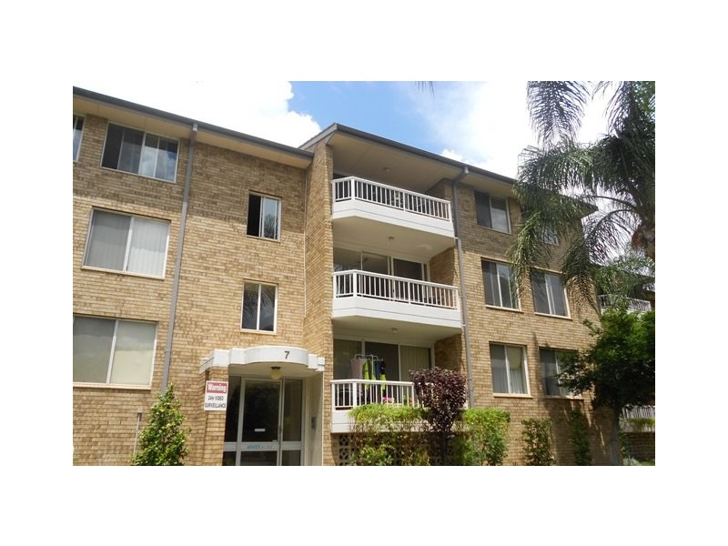 8/7 Mead Drive, Chipping Norton NSW 2170