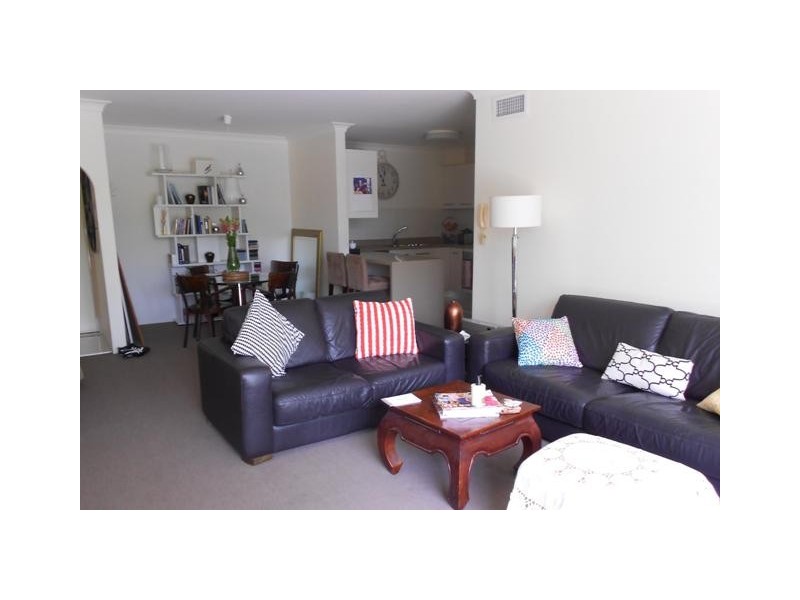 8/7 Mead Drive, Chipping Norton NSW 2170