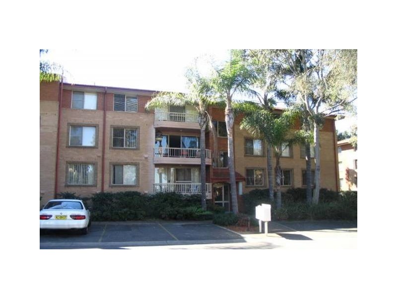 30/4 Mead Drive, Chipping Norton NSW 2170