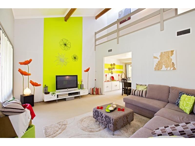 9 Lavington Avenue, Chipping Norton NSW 2170