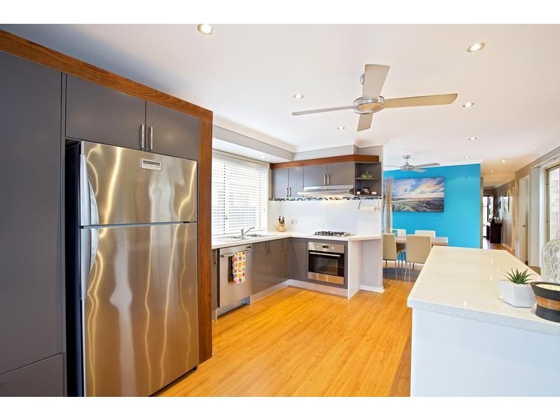 22 Bungonia Court, Wattle Grove NSW 2173