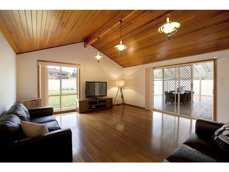 3 Evesham Pl, Chipping Norton NSW 2170