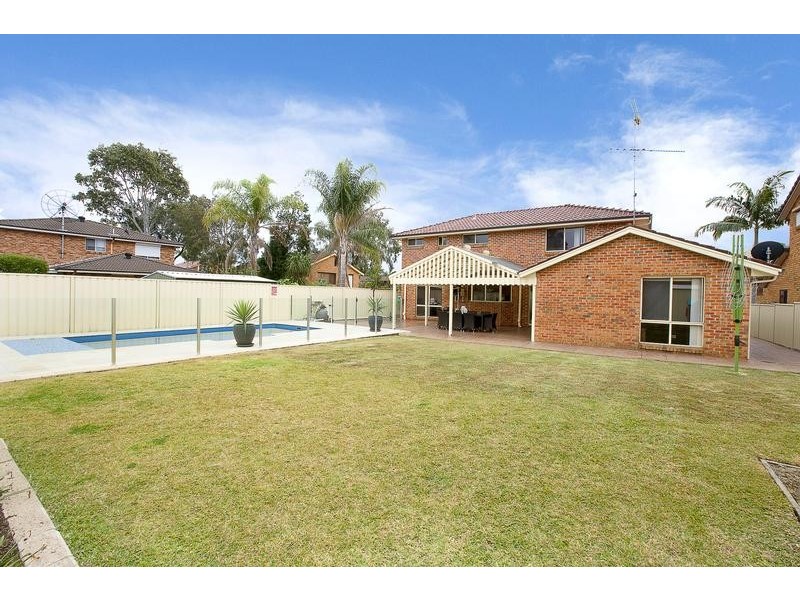 3 Evesham Pl, Chipping Norton NSW 2170