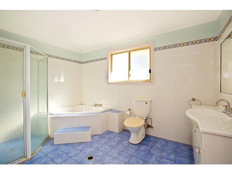Wattle Grove NSW 2173