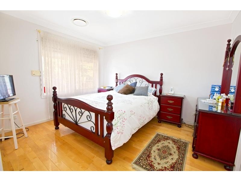 Wattle Grove NSW 2173