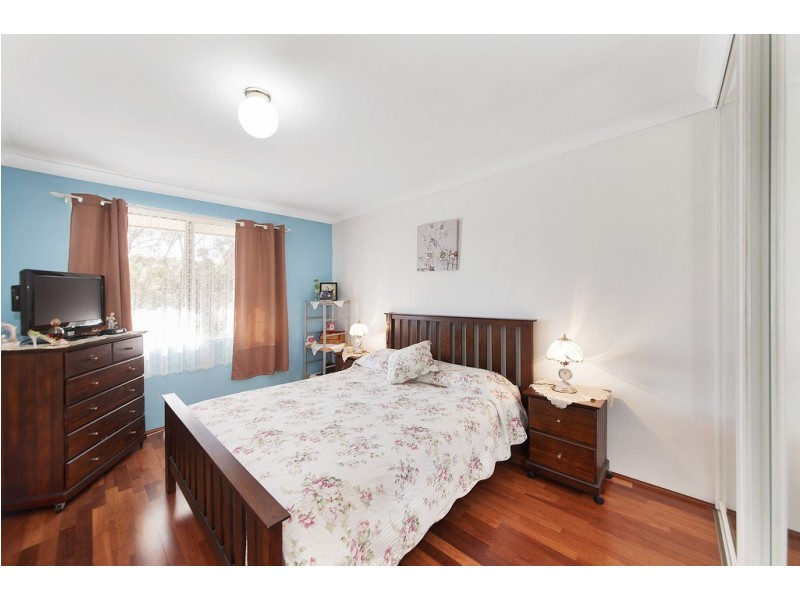 10/4 Mead Drv, Chipping Norton NSW 2170