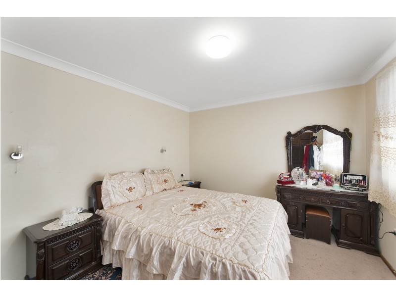 2 Bainbridge Ave, Chipping Norton NSW 2170