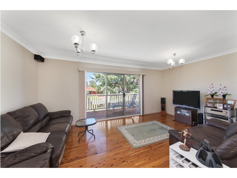 61 Whelan Avenue, Chipping Norton NSW 2170