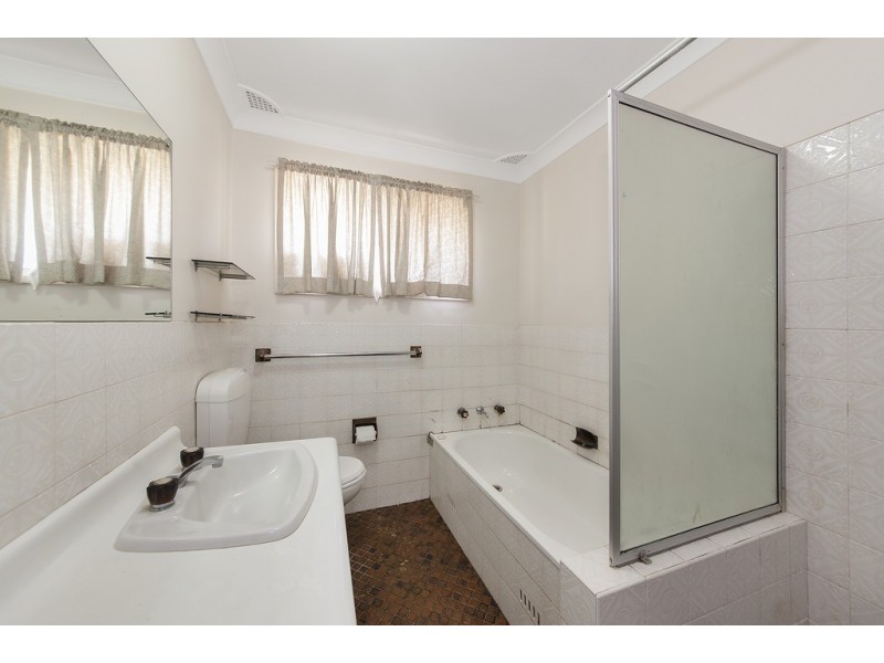 61 Whelan Avenue, Chipping Norton NSW 2170