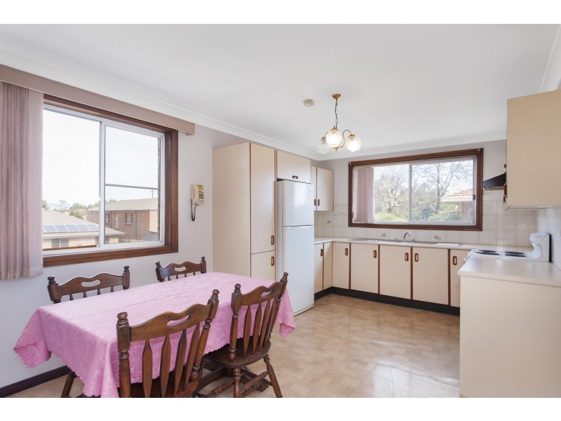 4 Moorebank Ave, Moorebank NSW 2170