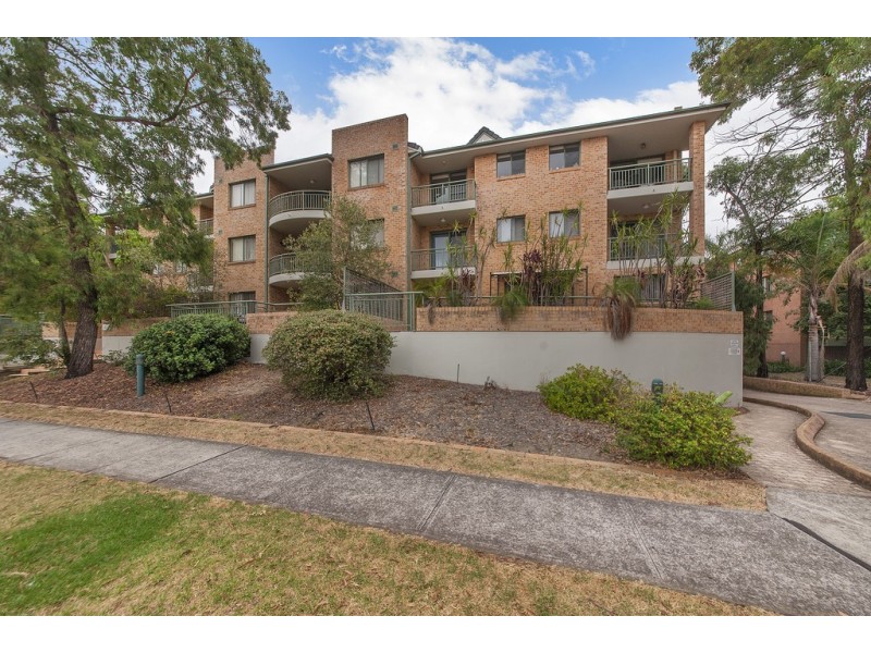 33/211 Mead Place, Chipping Norton NSW 2170