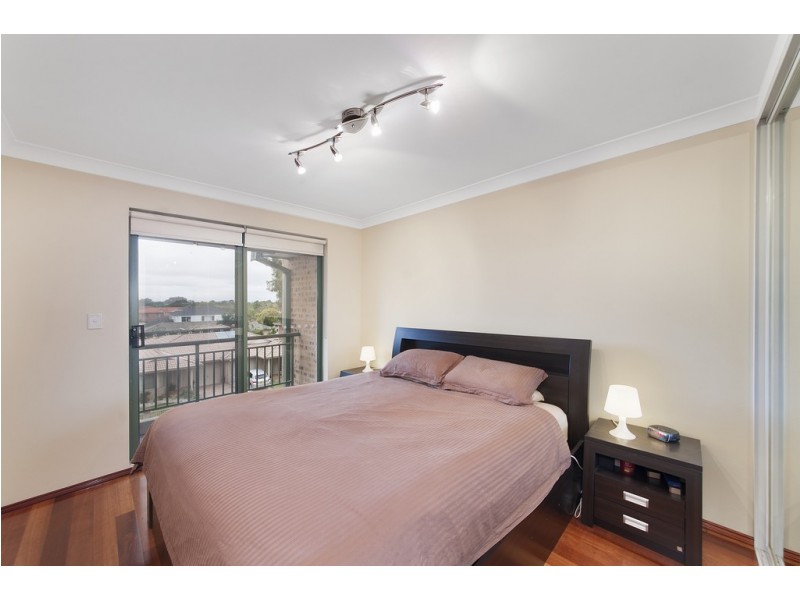 33/211 Mead Place, Chipping Norton NSW 2170