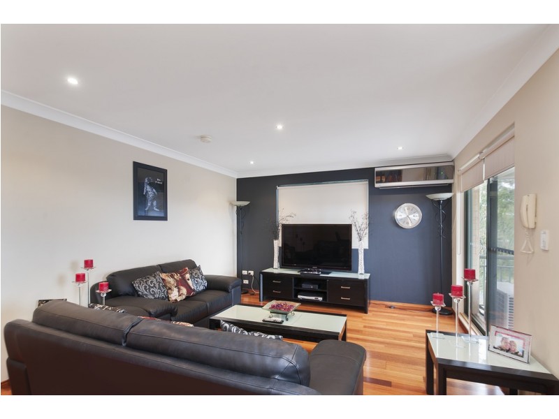33/211 Mead Place, Chipping Norton NSW 2170