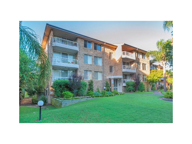 15/7 Mead Drive, Chipping Norton NSW 2170