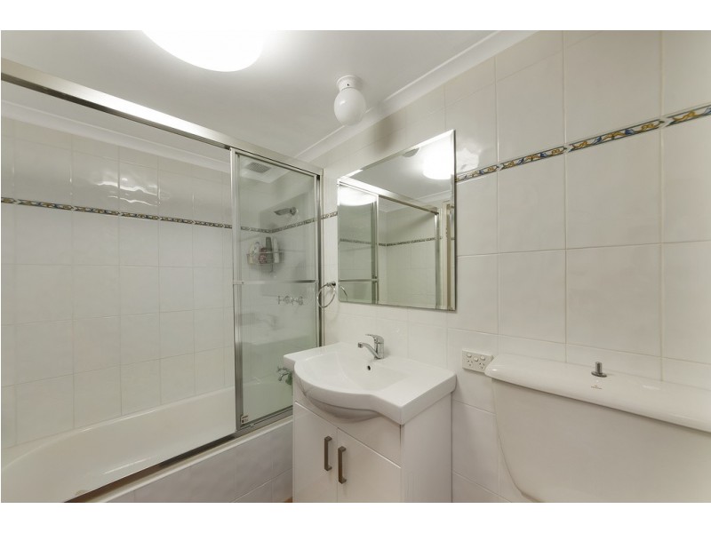 15/7 Mead Drive, Chipping Norton NSW 2170