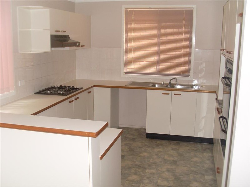 Wattle Grove NSW 2173