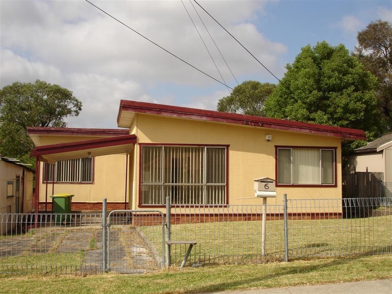 6 Phyllis Street, Mount Pritchard NSW 2170