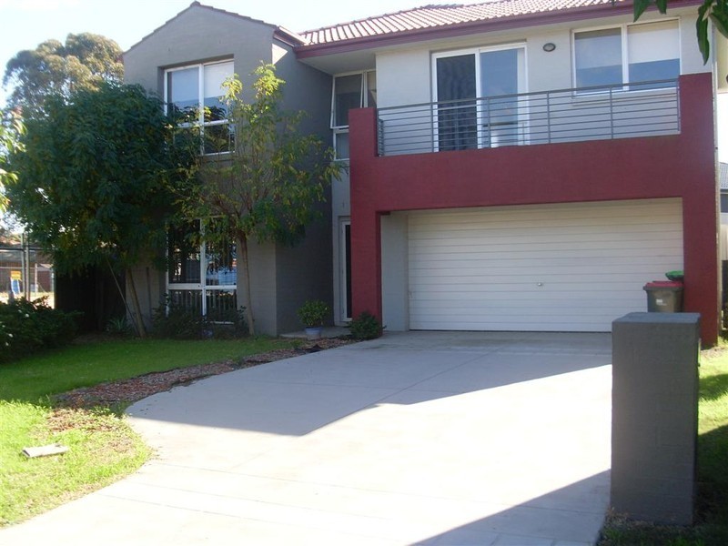 10 Cantello Avenue, Hammondville NSW 2170