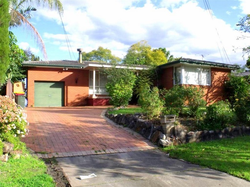 24 Balanada Avenue, Chipping Norton NSW 2170