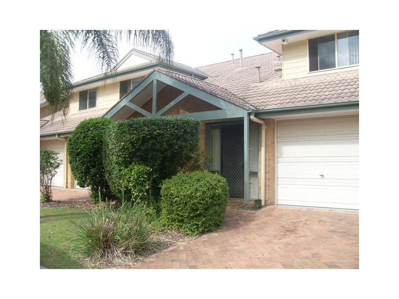 13  Mead Drive, Chipping Norton NSW 2170