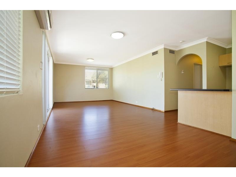 21/2 Mead Drive, Chipping Norton NSW 2170