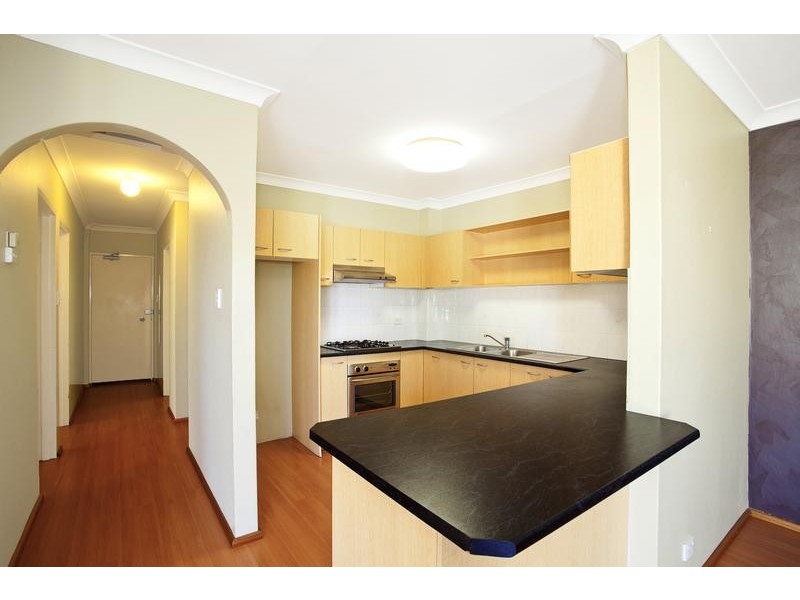 21/2 Mead Drive, Chipping Norton NSW 2170