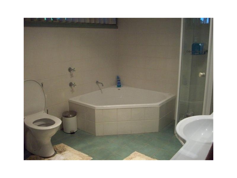 7 Yanderra Close, Hammondville NSW 2170