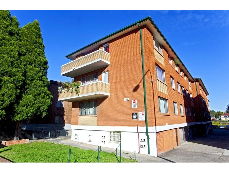 9/168 Sandal Crescent, Carramar NSW 2163